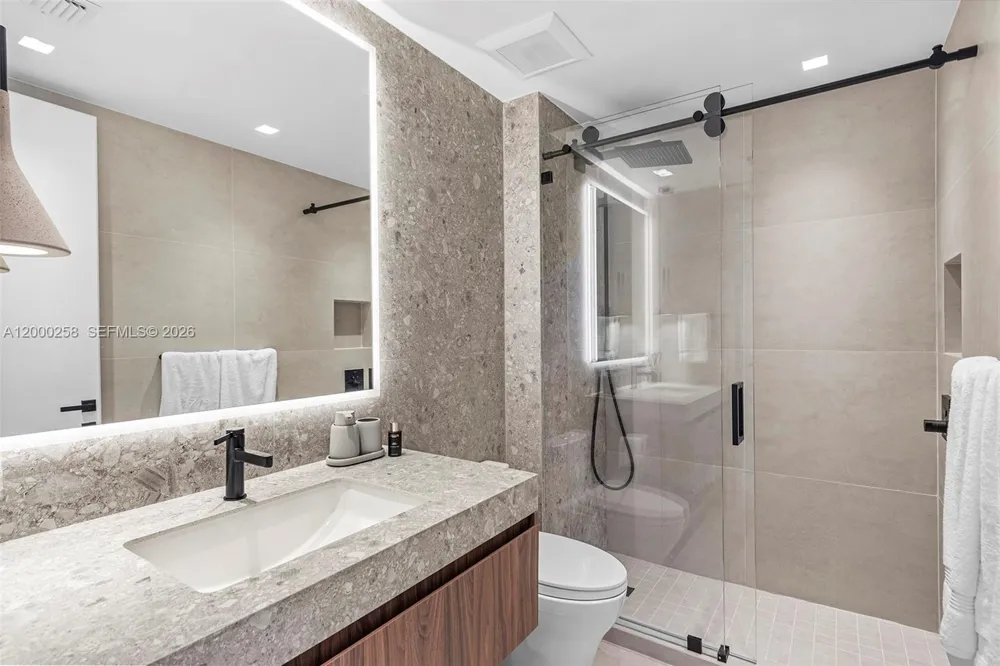 Address Not Shown Sunny Isles Beach, FL 33160