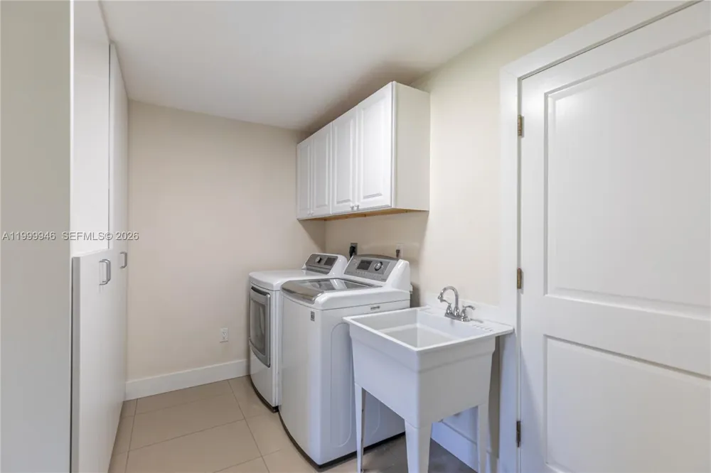 13303 SW 58th Ave Pinecrest, FL 33156