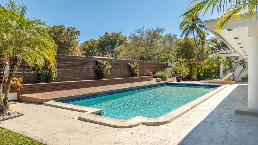 13303 SW 58th Ave Pinecrest, FL 33156