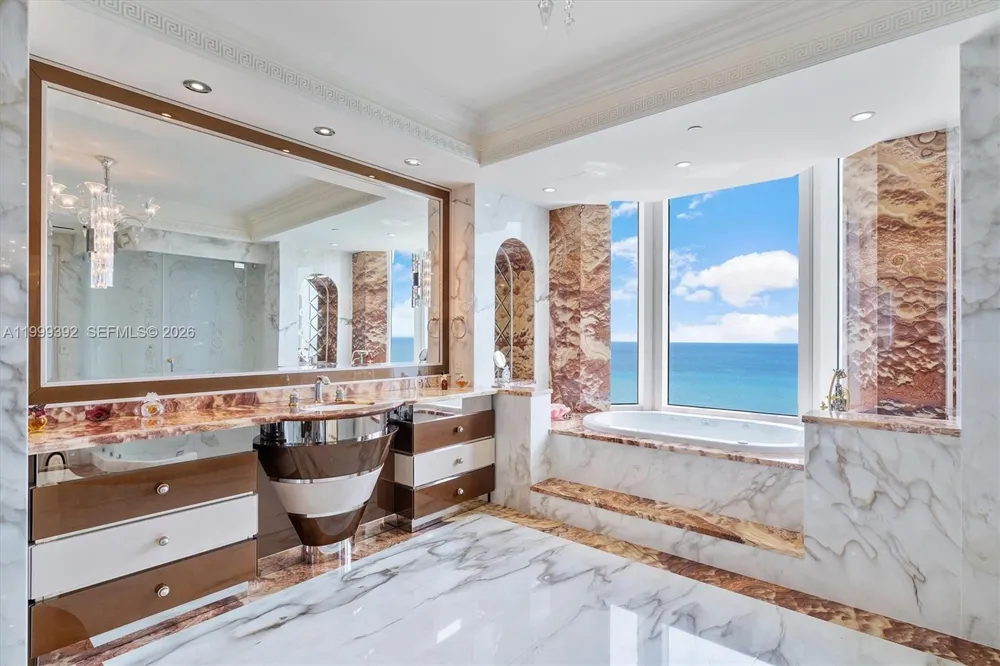 17875 Collins Ave #PH4506 Sunny Isles Beach, FL 33160