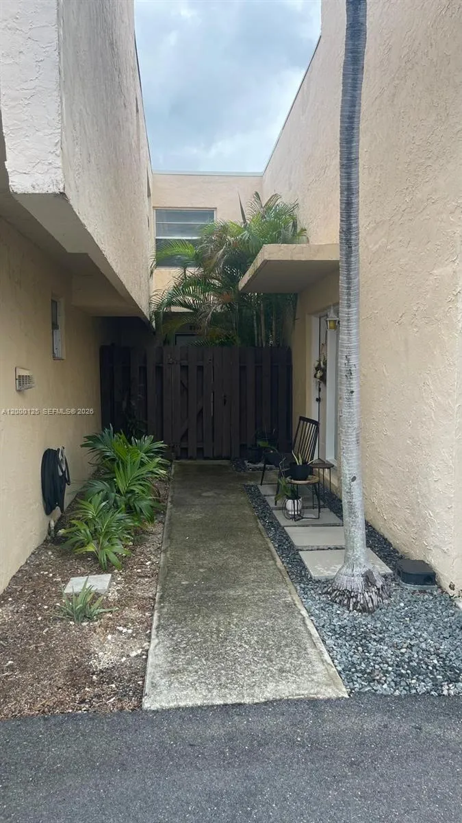 8741 NE 4th Ave Rd #8741 Miami Shores, FL 33138