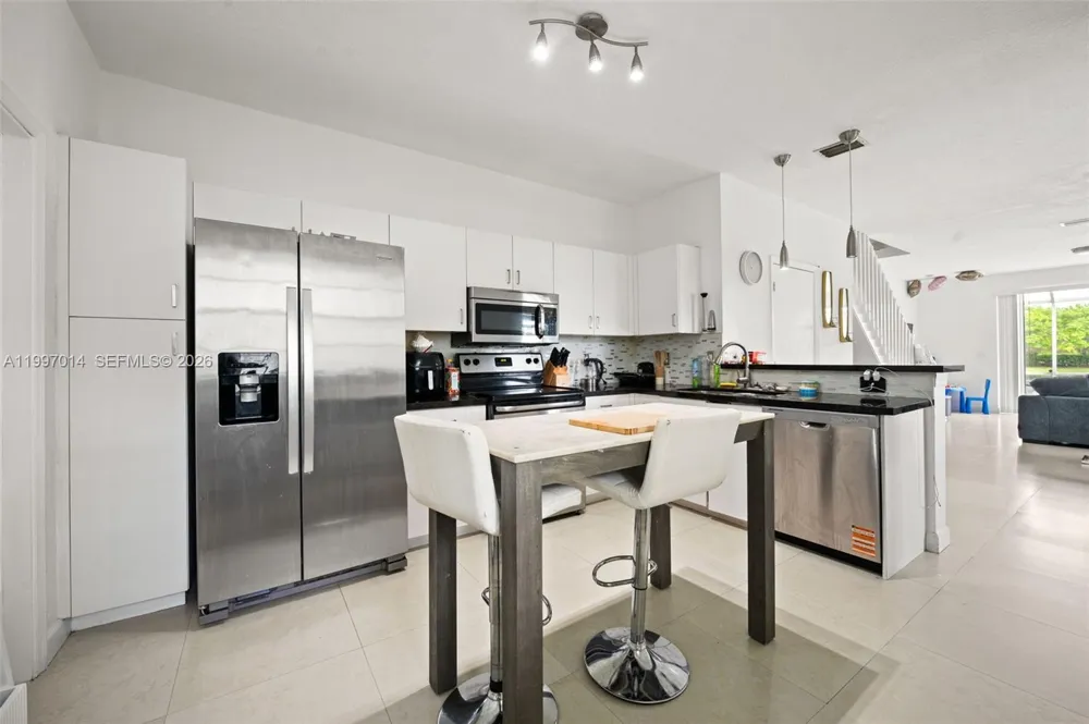 3676 San Simeon Cir Weston, FL 33331
