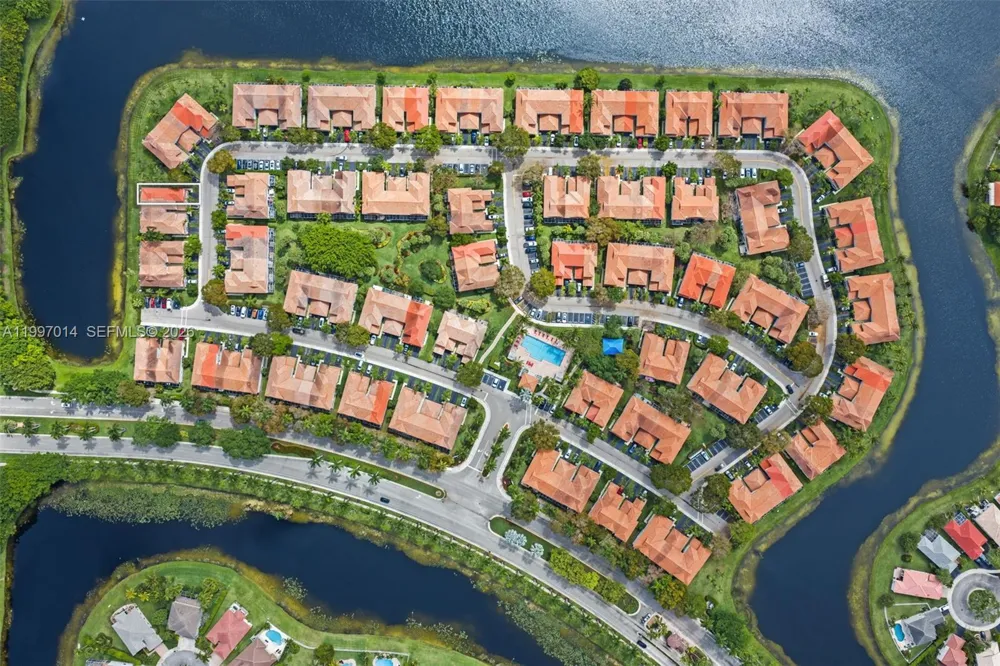 3676 San Simeon Cir Weston, FL 33331