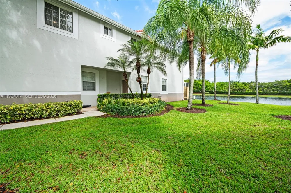 3676 San Simeon Cir Weston, FL 33331