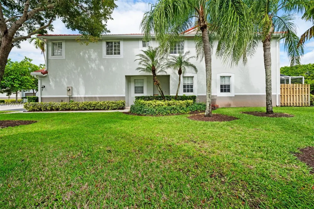 3676 San Simeon Cir Weston, FL 33331