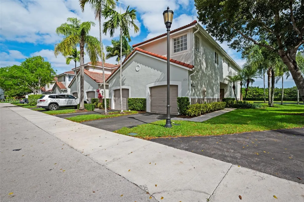 3676 San Simeon Cir Weston, FL 33331