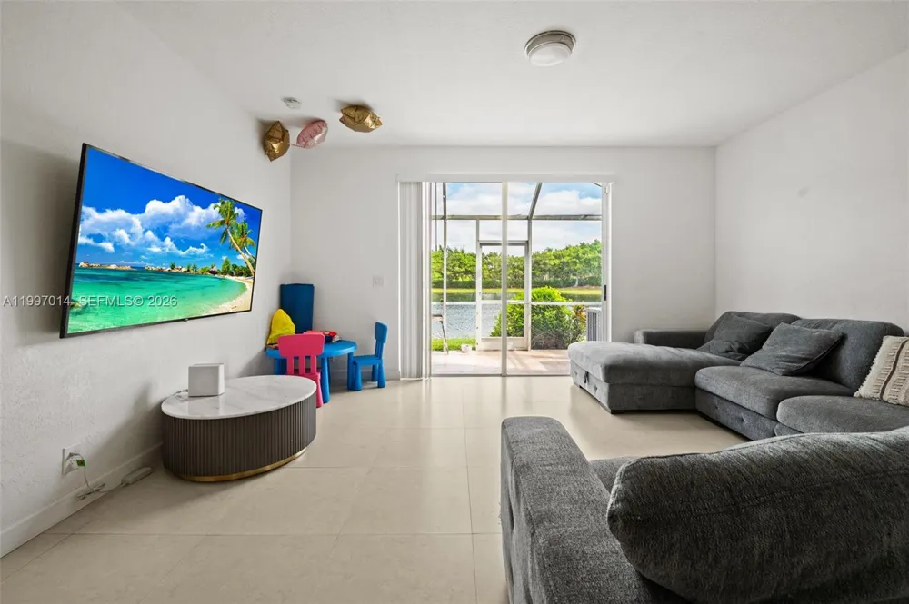 3676 San Simeon Cir Weston, FL 33331