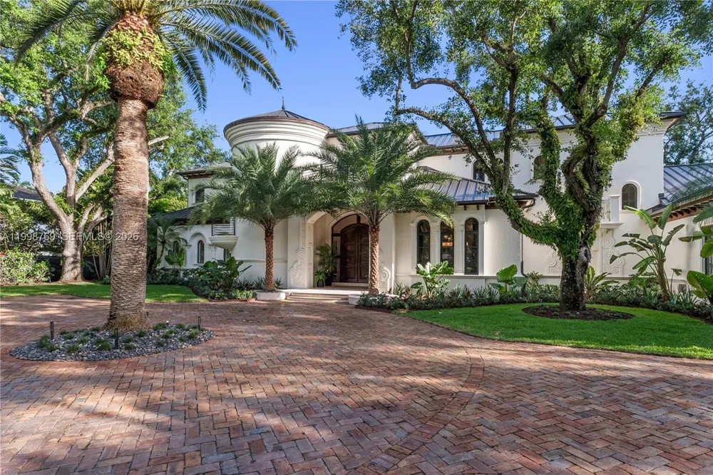 6350 SW 107th St Pinecrest, FL 33156