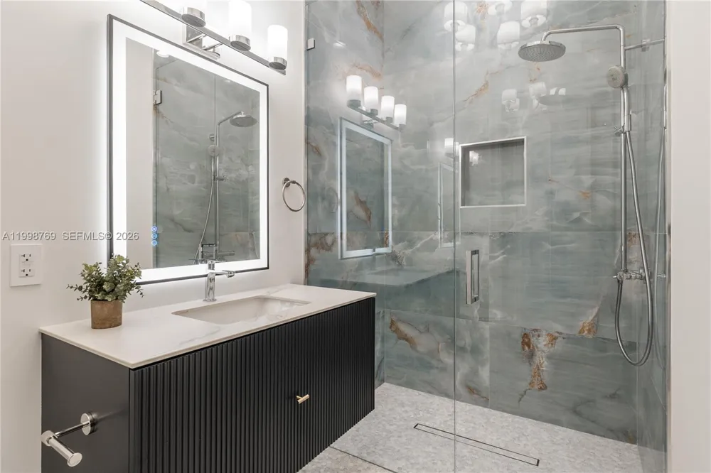 6350 SW 107th St Pinecrest, FL 33156