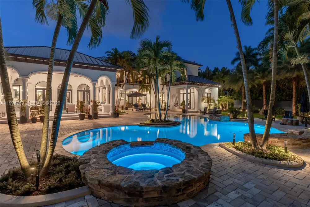 6350 SW 107th St Pinecrest, FL 33156