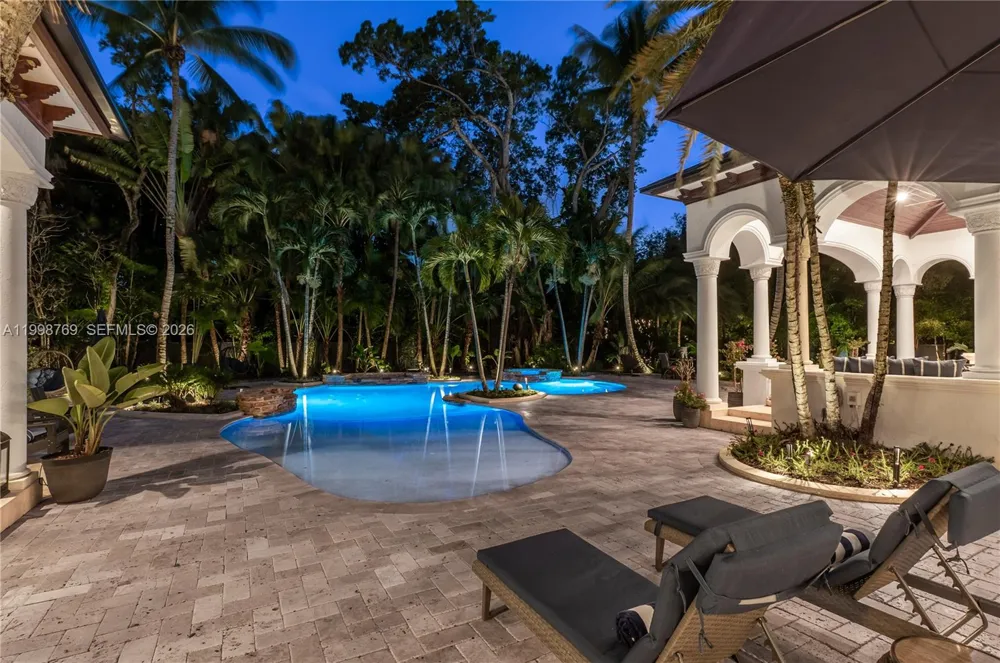 6350 SW 107th St Pinecrest, FL 33156