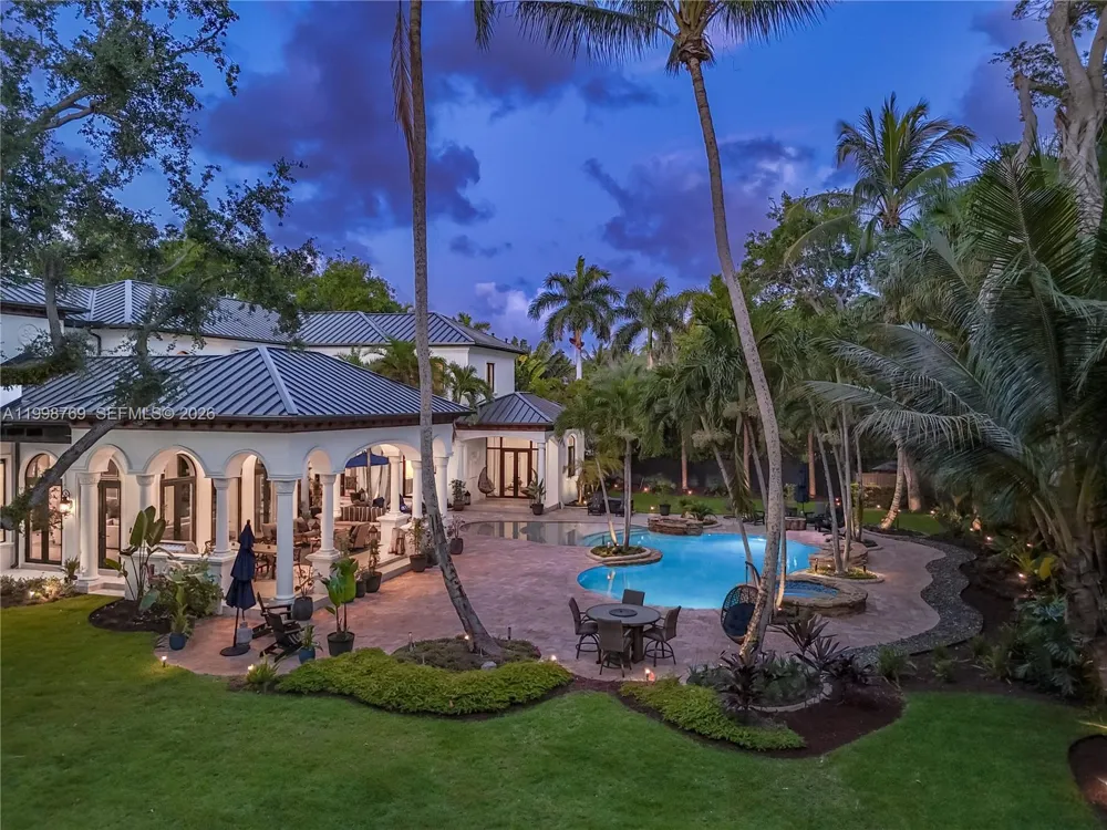 6350 SW 107th St Pinecrest, FL 33156