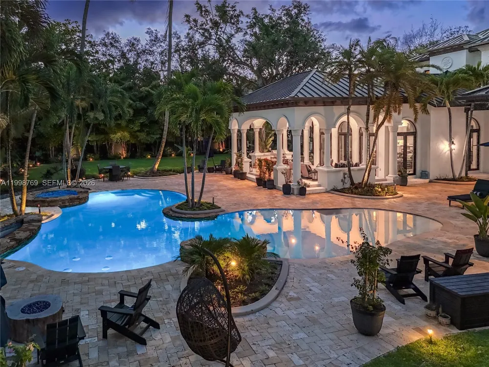 6350 SW 107th St Pinecrest, FL 33156