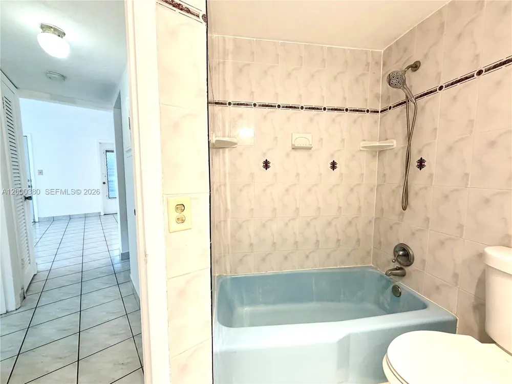 1701 NE Miami Gardens Dr #117 Miami, FL 33179