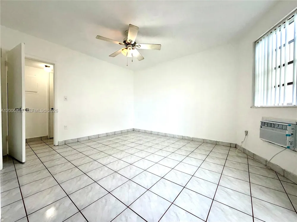 1701 NE Miami Gardens Dr #117 Miami, FL 33179