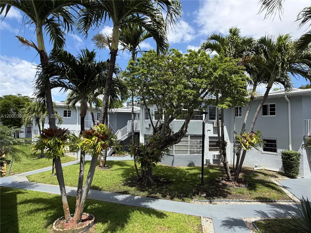 1701 NE Miami Gardens Dr #117 Miami, FL 33179