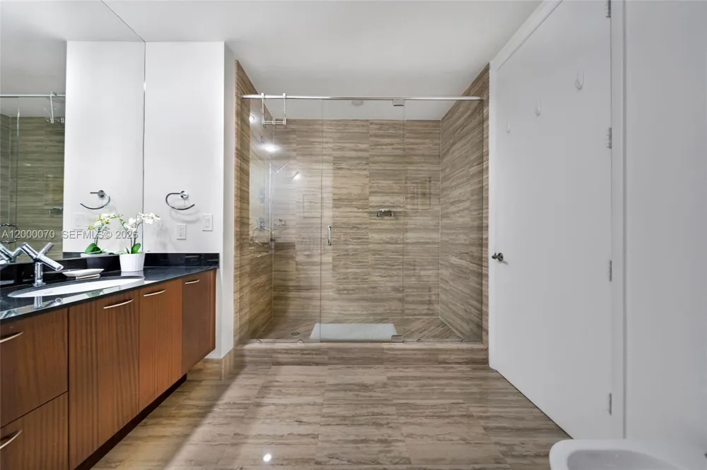 Address Not Shown Sunny Isles Beach, FL 33160