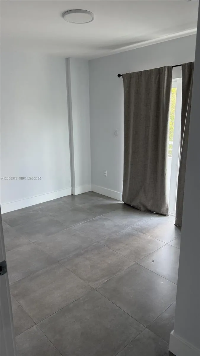 645 Palmetto Dr #12 Miami Springs, FL 33166