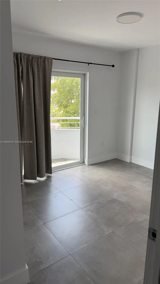 645 Palmetto Dr #12 Miami Springs, FL 33166