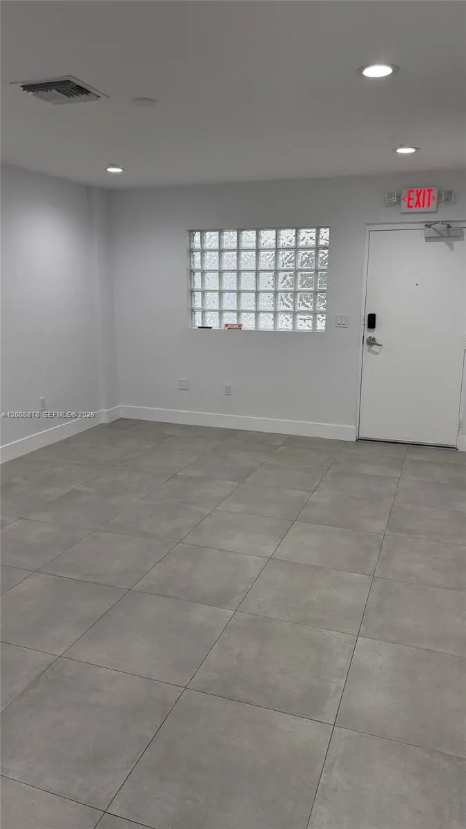 645 Palmetto Dr #12 Miami Springs, FL 33166