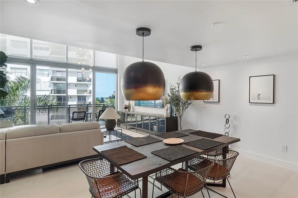 6000 Collins Ave #527 Miami Beach, FL 33140