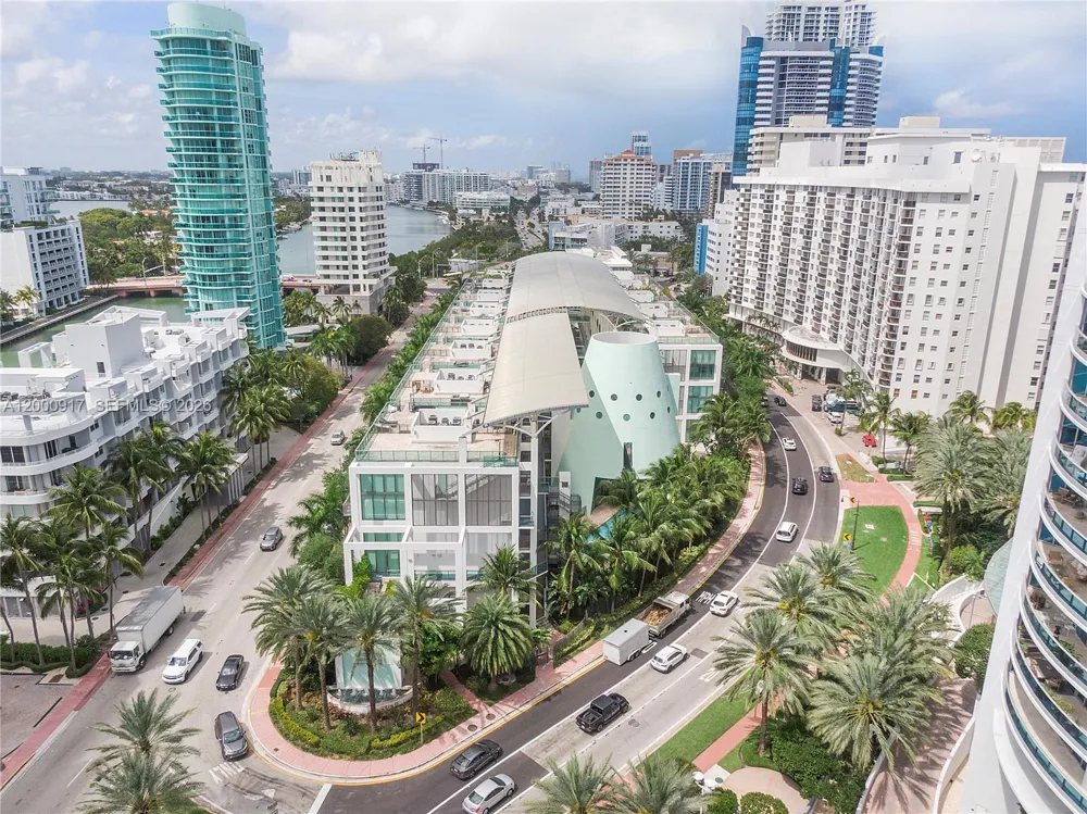 6000 Collins Ave #527 Miami Beach, FL 33140