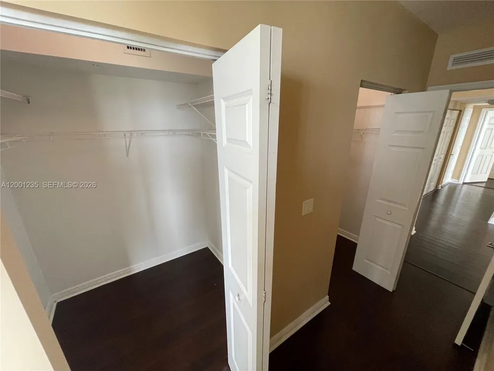 1755 E Hallandale Beach Blvd #2002E Hallandale Beach, FL 33009