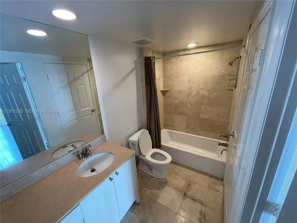 1755 E Hallandale Beach Blvd #2002E Hallandale Beach, FL 33009