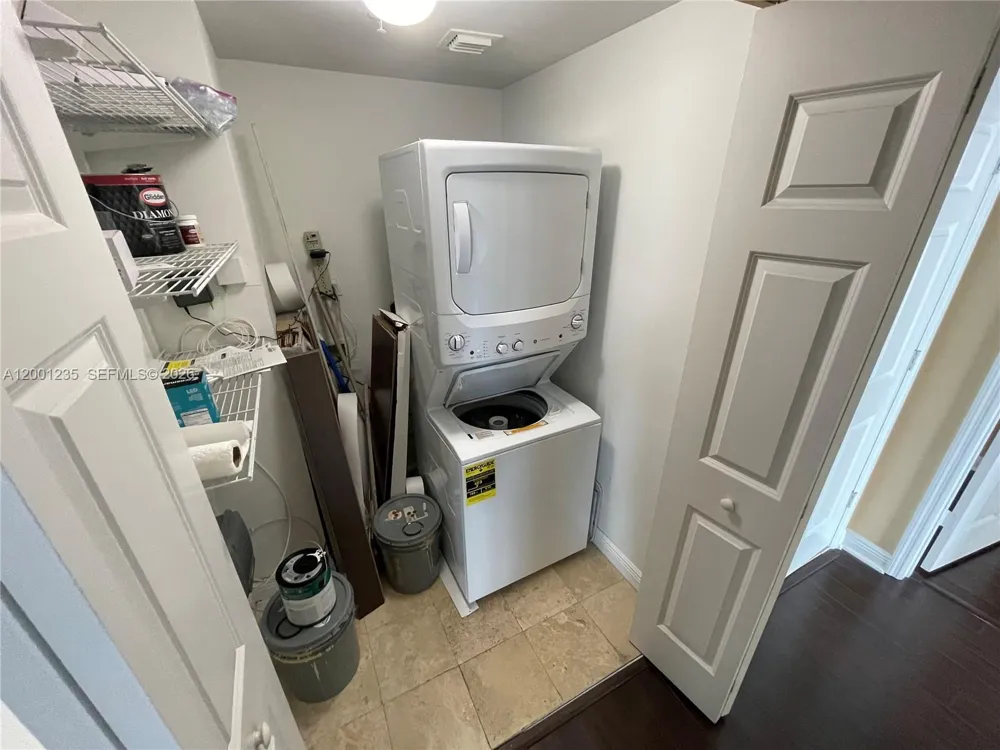 1755 E Hallandale Beach Blvd #2002E Hallandale Beach, FL 33009