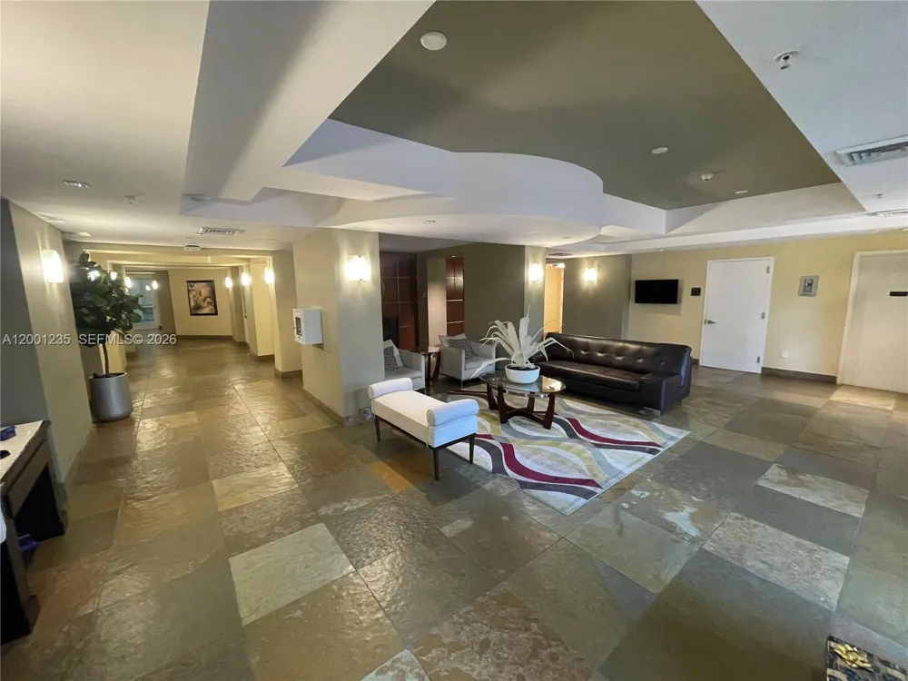 1755 E Hallandale Beach Blvd #2002E Hallandale Beach, FL 33009