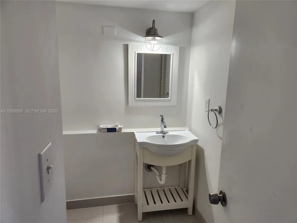 1865 Brickell Ave #A1207 Miami, FL 33129