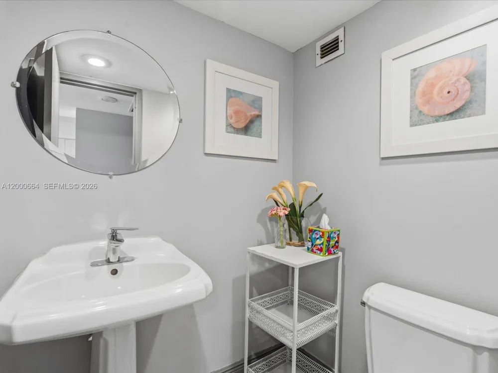 1228 West Ave #1506 Miami Beach, FL 33139