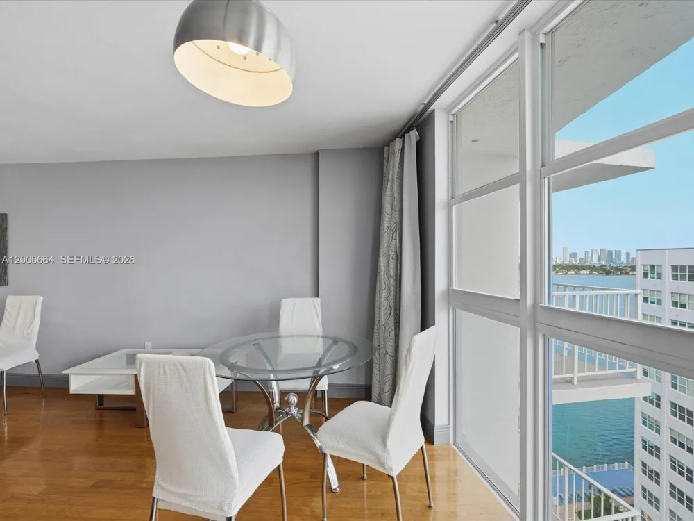 1228 West Ave #1506 Miami Beach, FL 33139