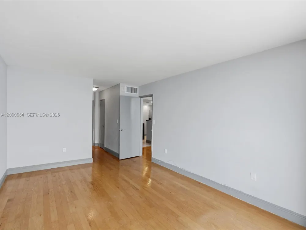 1228 West Ave #1506 Miami Beach, FL 33139