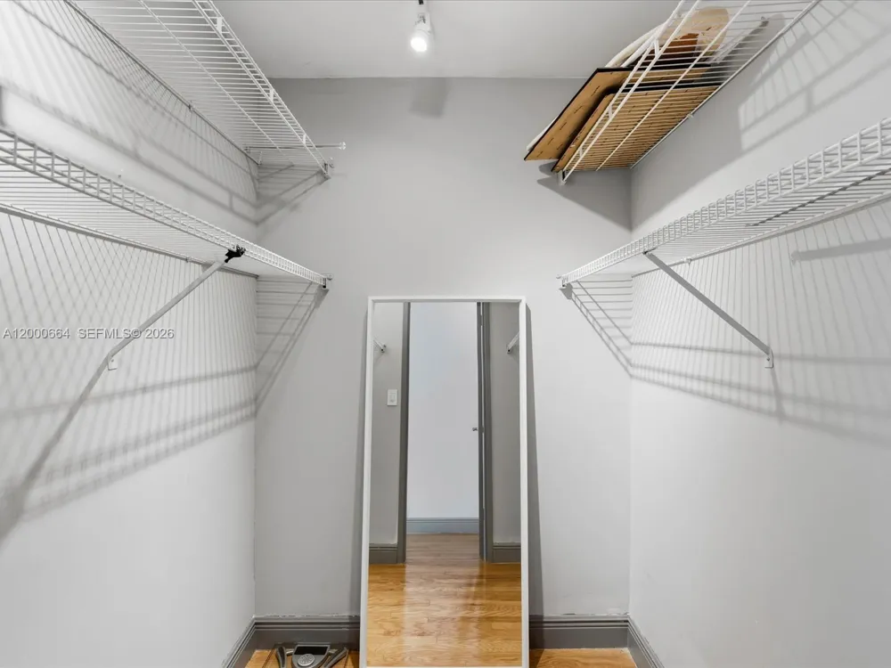 1228 West Ave #1506 Miami Beach, FL 33139