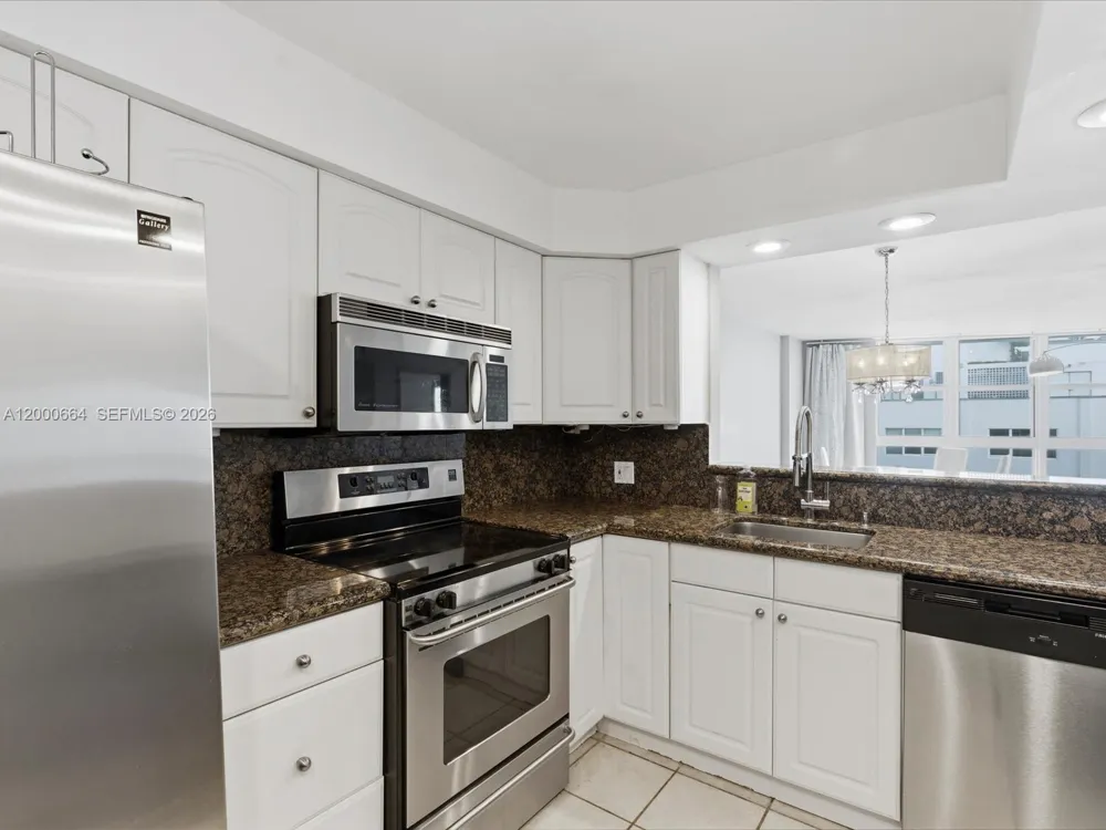 1228 West Ave #1506 Miami Beach, FL 33139