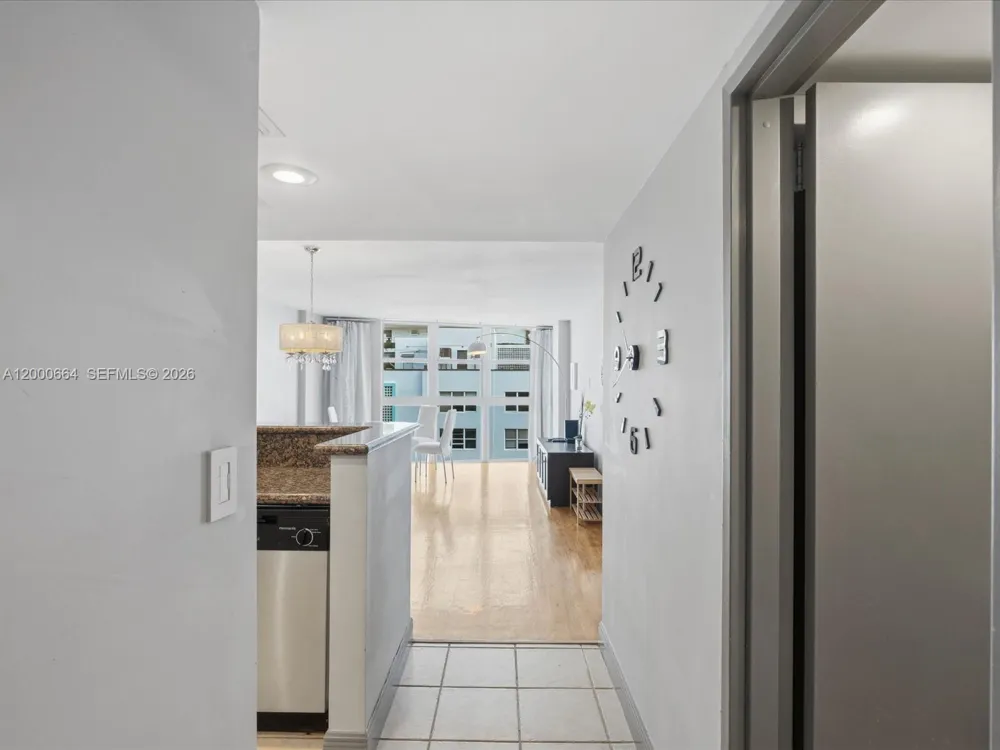 1228 West Ave #1506 Miami Beach, FL 33139