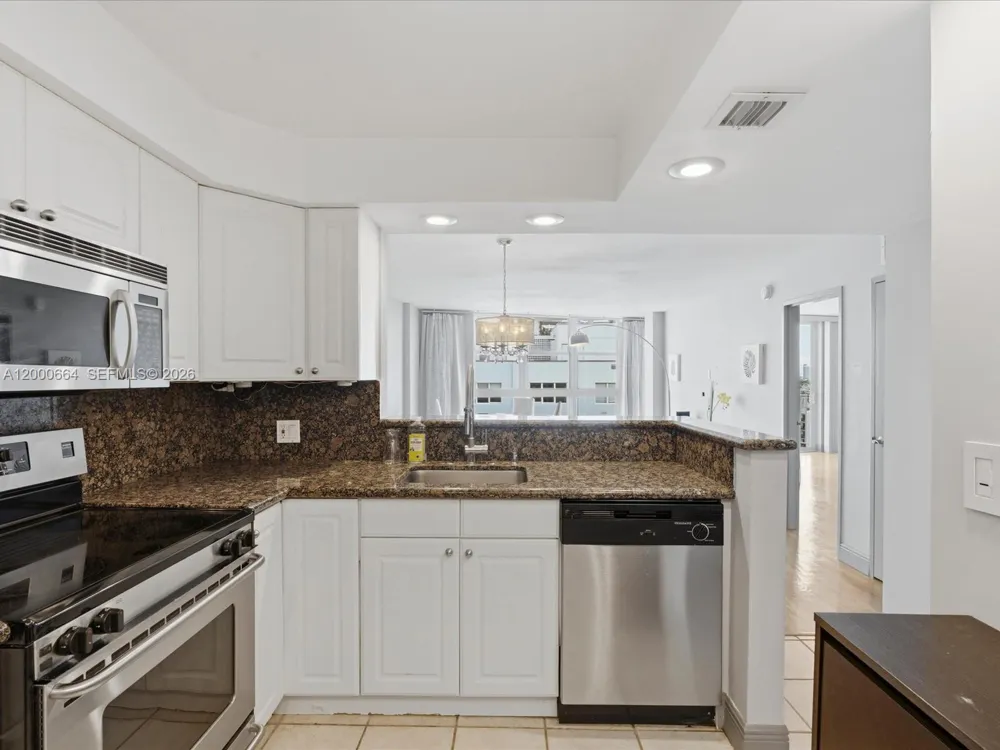 1228 West Ave #1506 Miami Beach, FL 33139