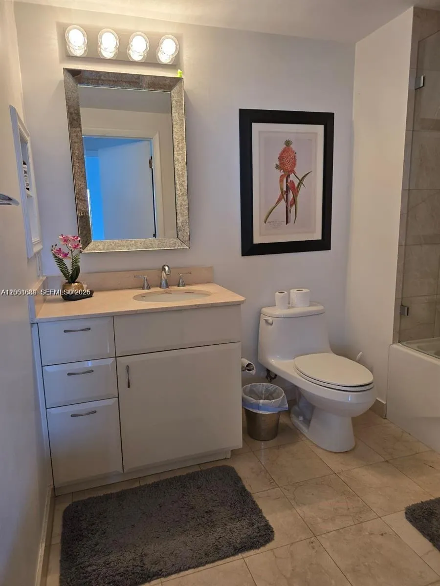 6365 Collins Ave #2710 Miami Beach, FL 33141