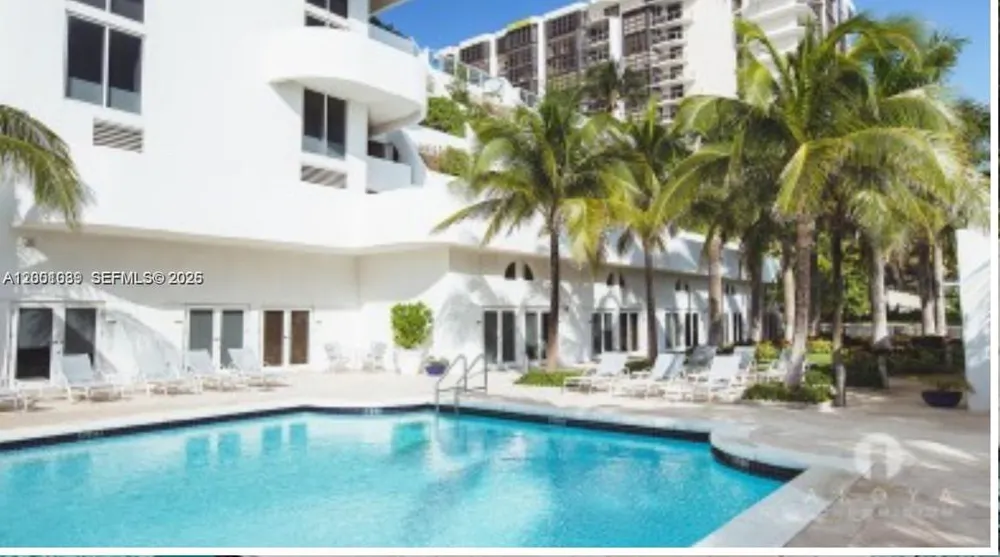 6365 Collins Ave #2710 Miami Beach, FL 33141