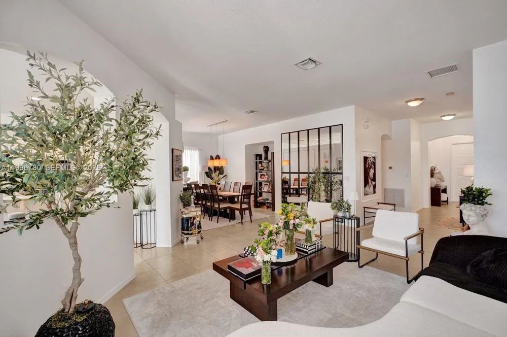 3982 W Whitewater Ave Weston, FL 33332