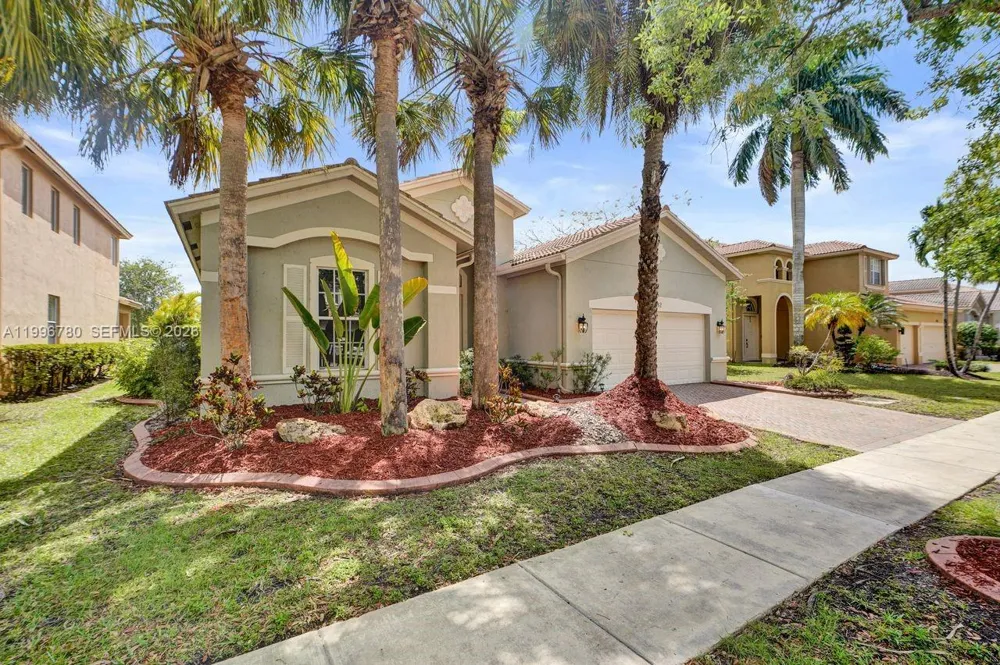 3982 W Whitewater Ave Weston, FL 33332