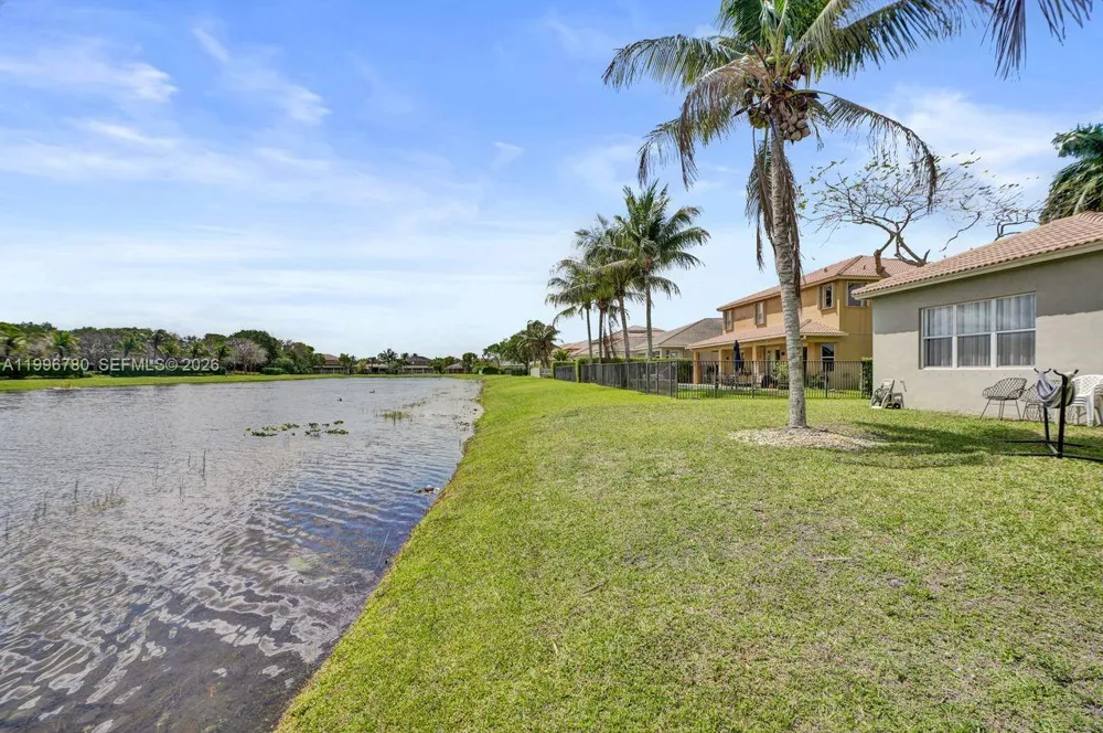 3982 W Whitewater Ave Weston, FL 33332
