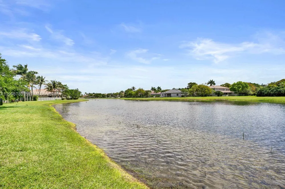 3982 W Whitewater Ave Weston, FL 33332
