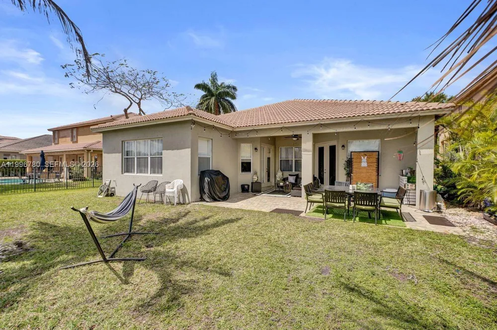 3982 W Whitewater Ave Weston, FL 33332