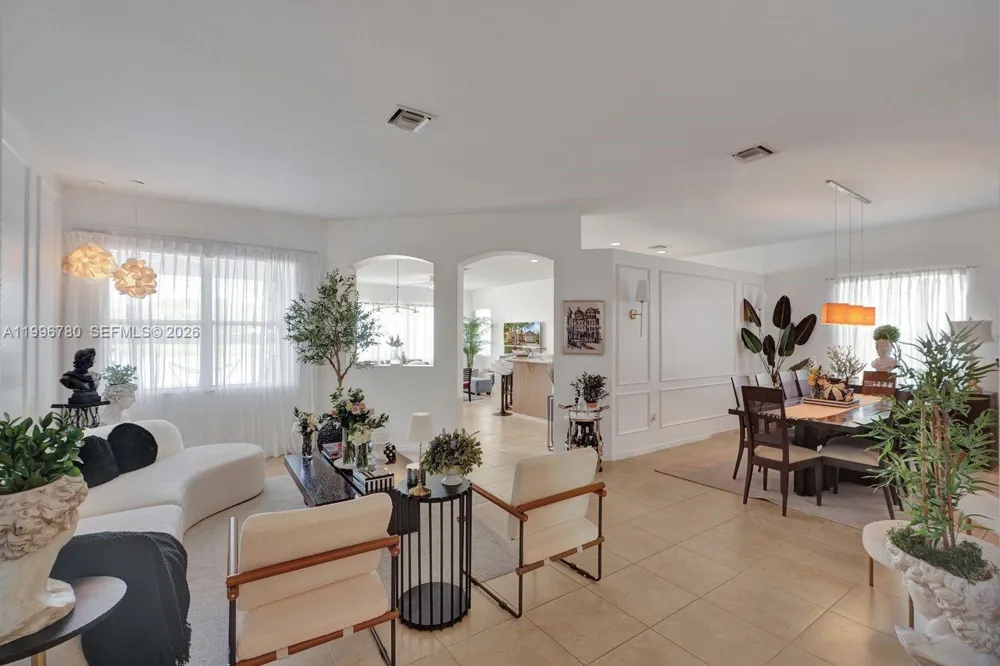 3982 W Whitewater Ave Weston, FL 33332