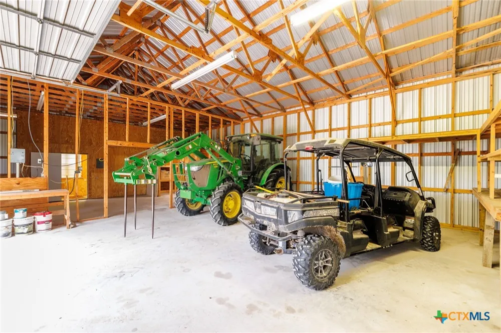 6589 State Highway 304 Harwood, TX 78632