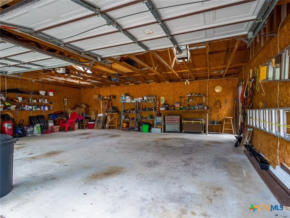 332 Panorama Buchanan Dam, TX 78609