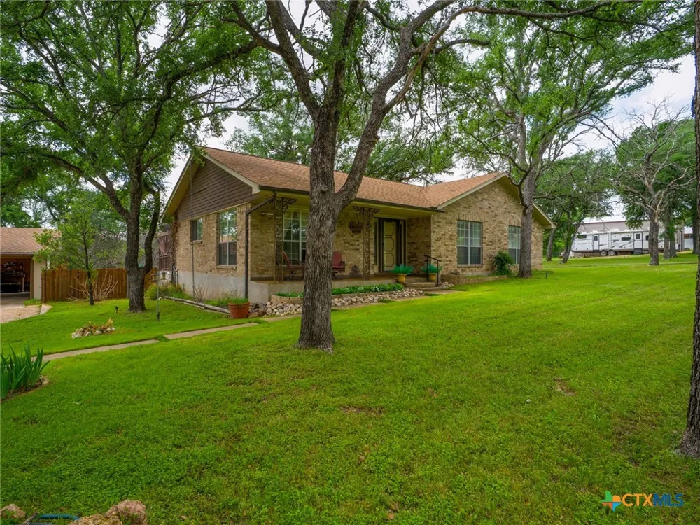 332 Panorama Buchanan Dam, TX 78609