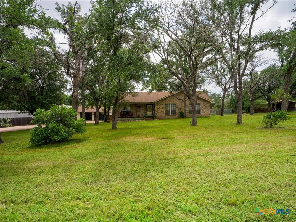 332 Panorama Buchanan Dam, TX 78609